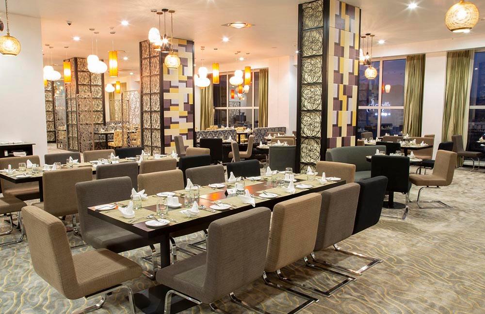AMARYLLIS_dinning