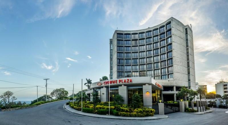 Crowne Plaza Port Moresby image 6