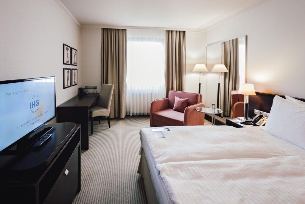 Crowne Plaza Bratislava image 5