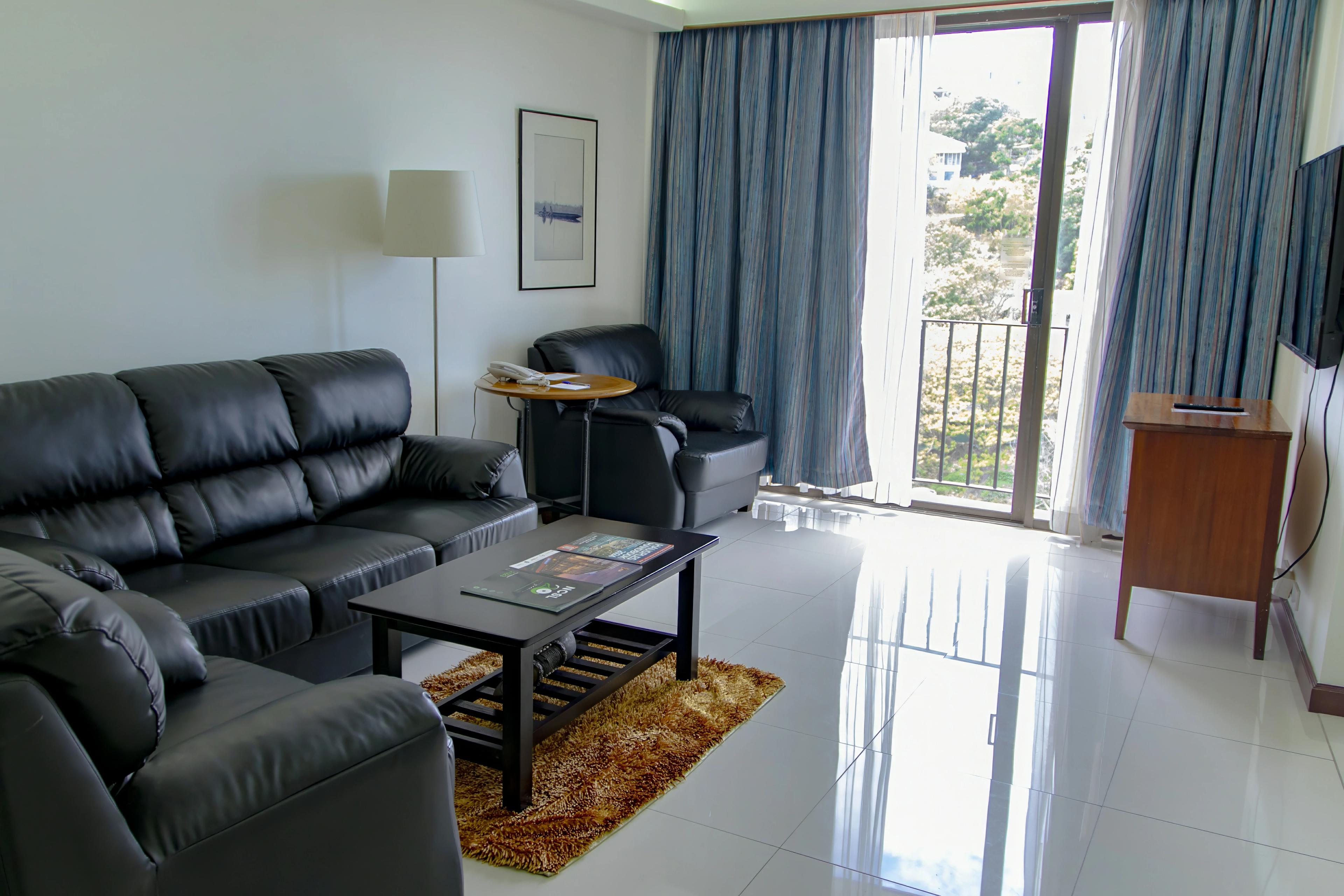 Crown Hotel image 5