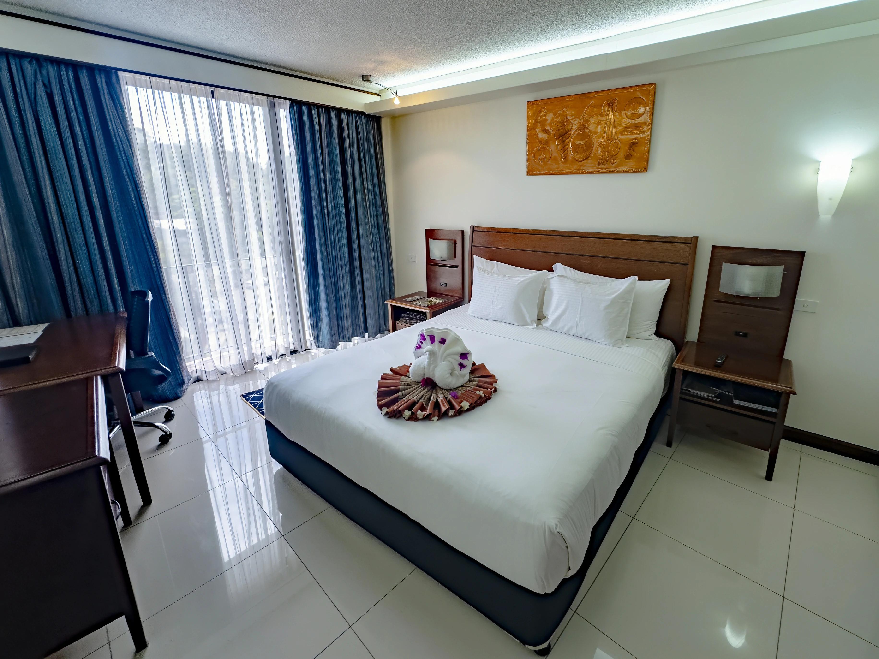 Crown Hotel image 6