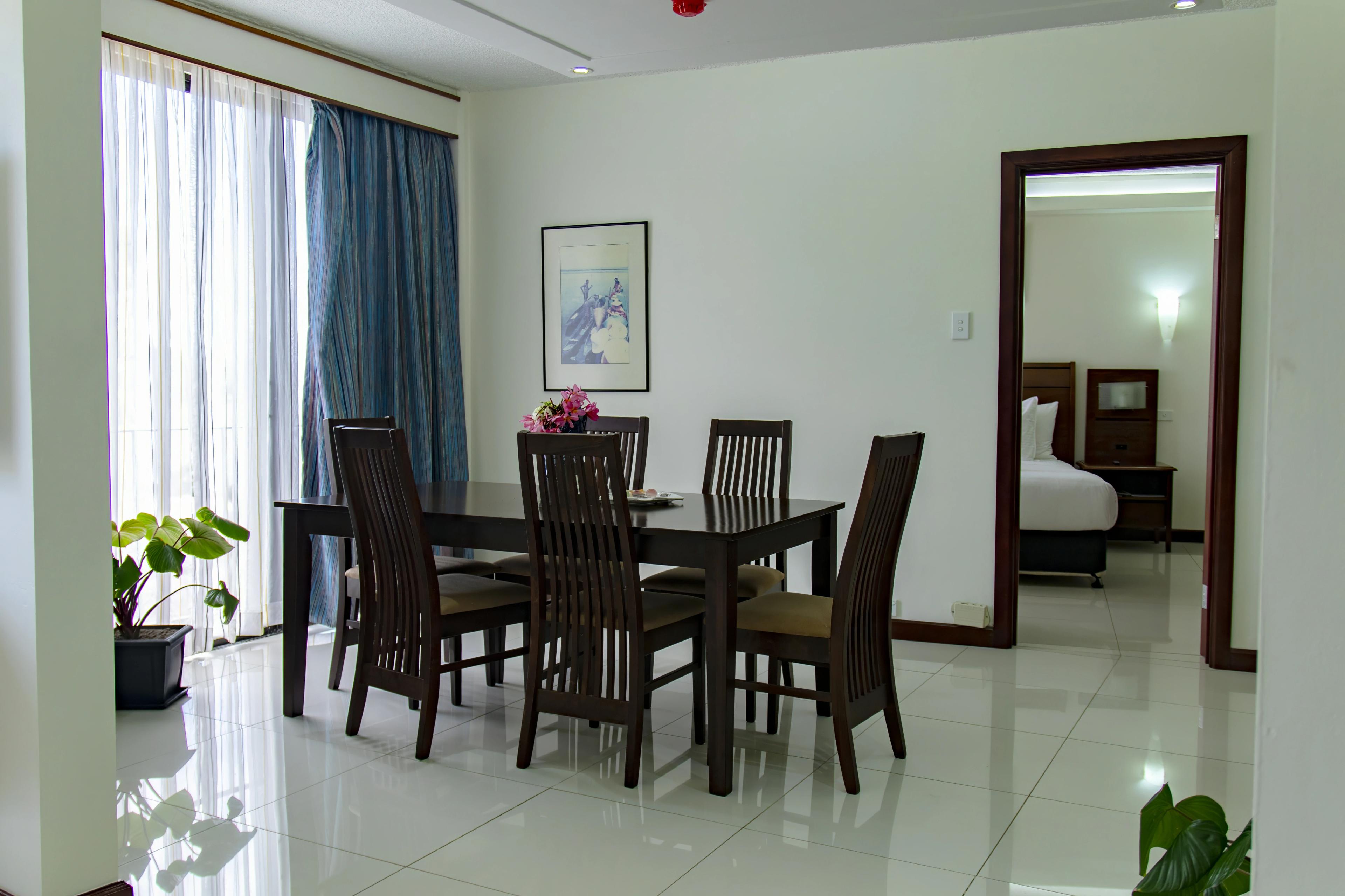 Crown Hotel image 7