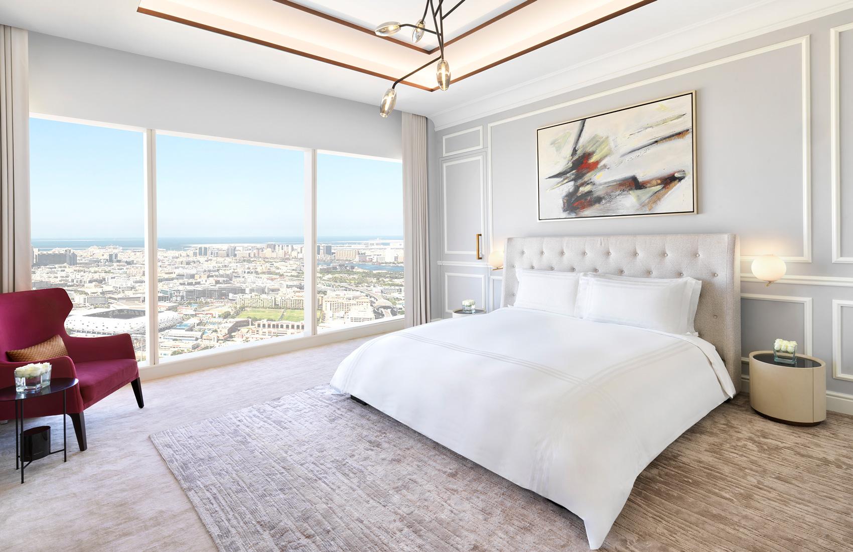 sofitel-dubai-the-obelisk