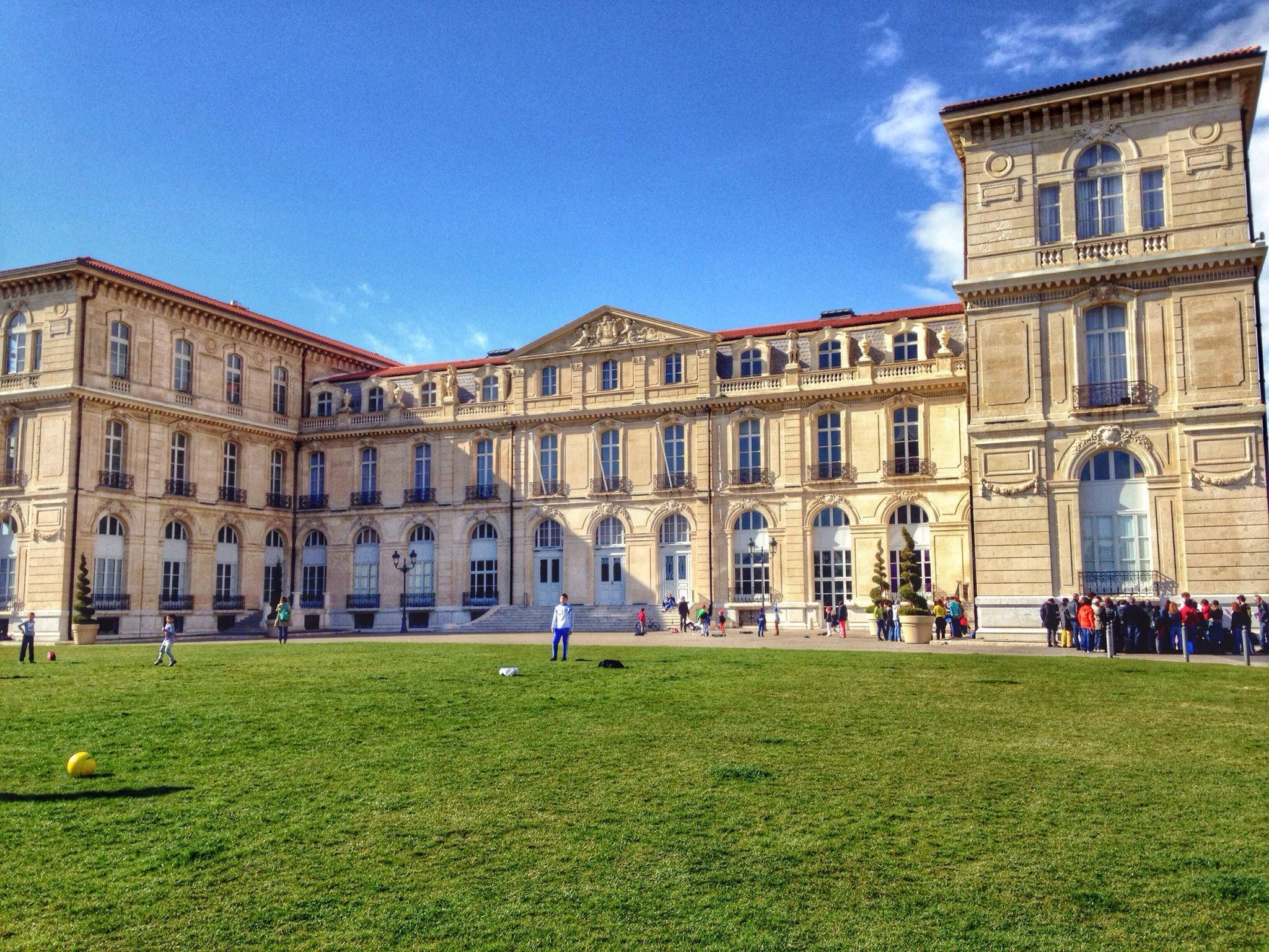 Palais du Pharo image 4