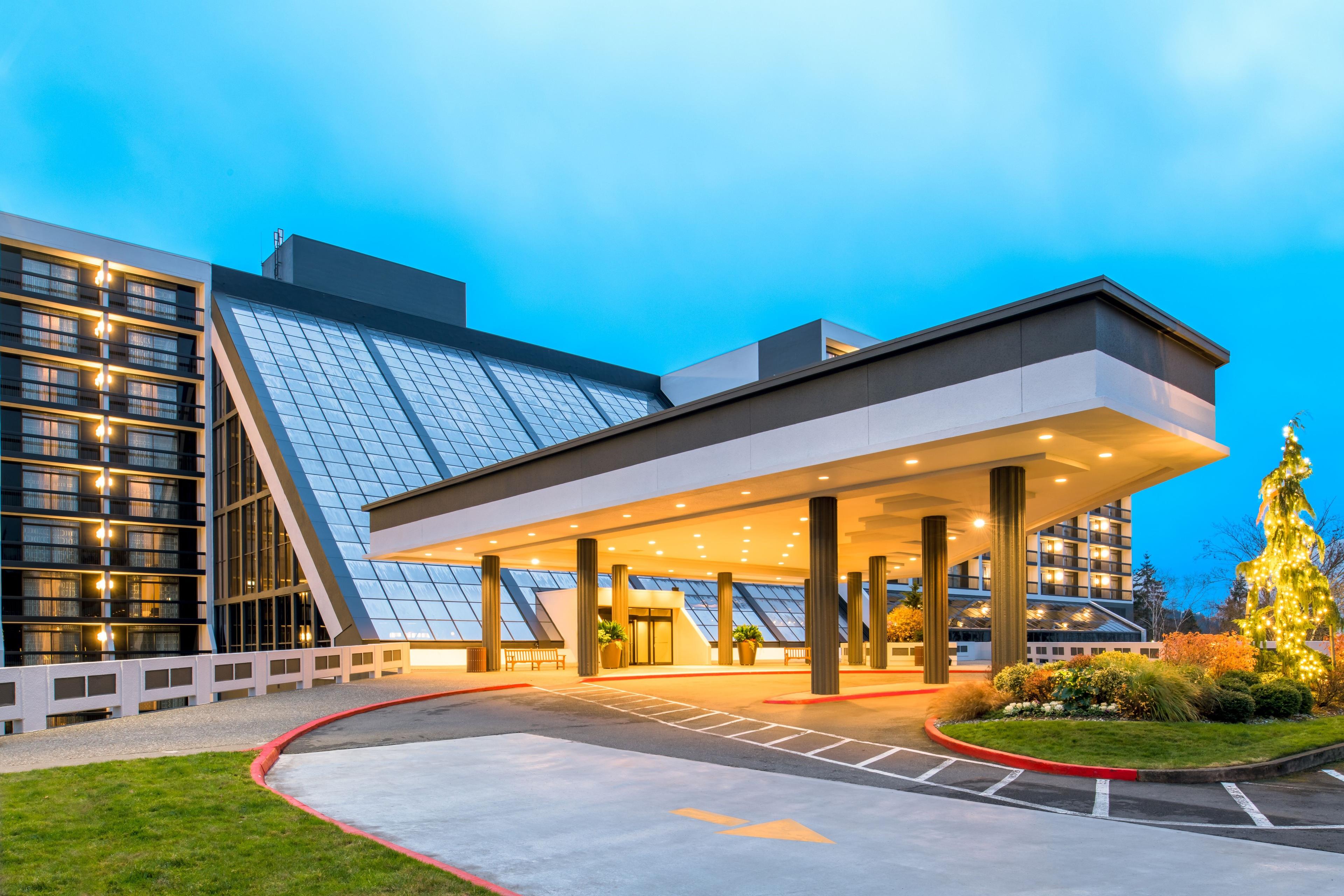 Hilton Bellevue image 1