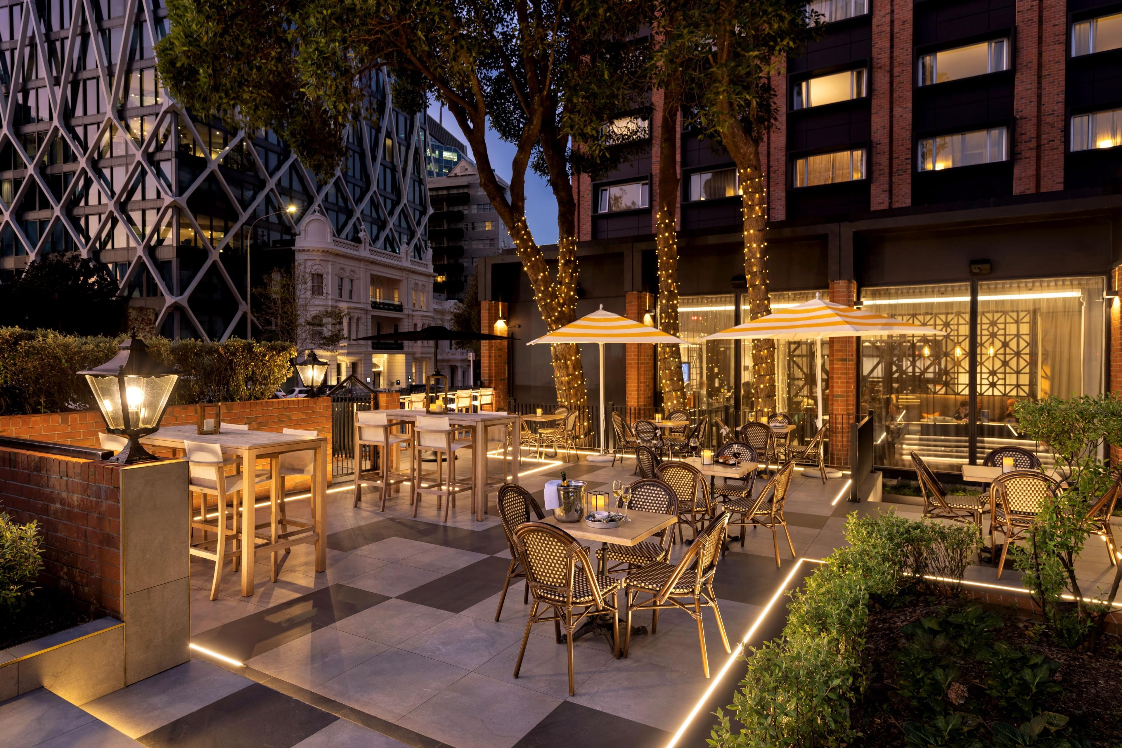 Pullman Auckland Hotel & Apartments image 2