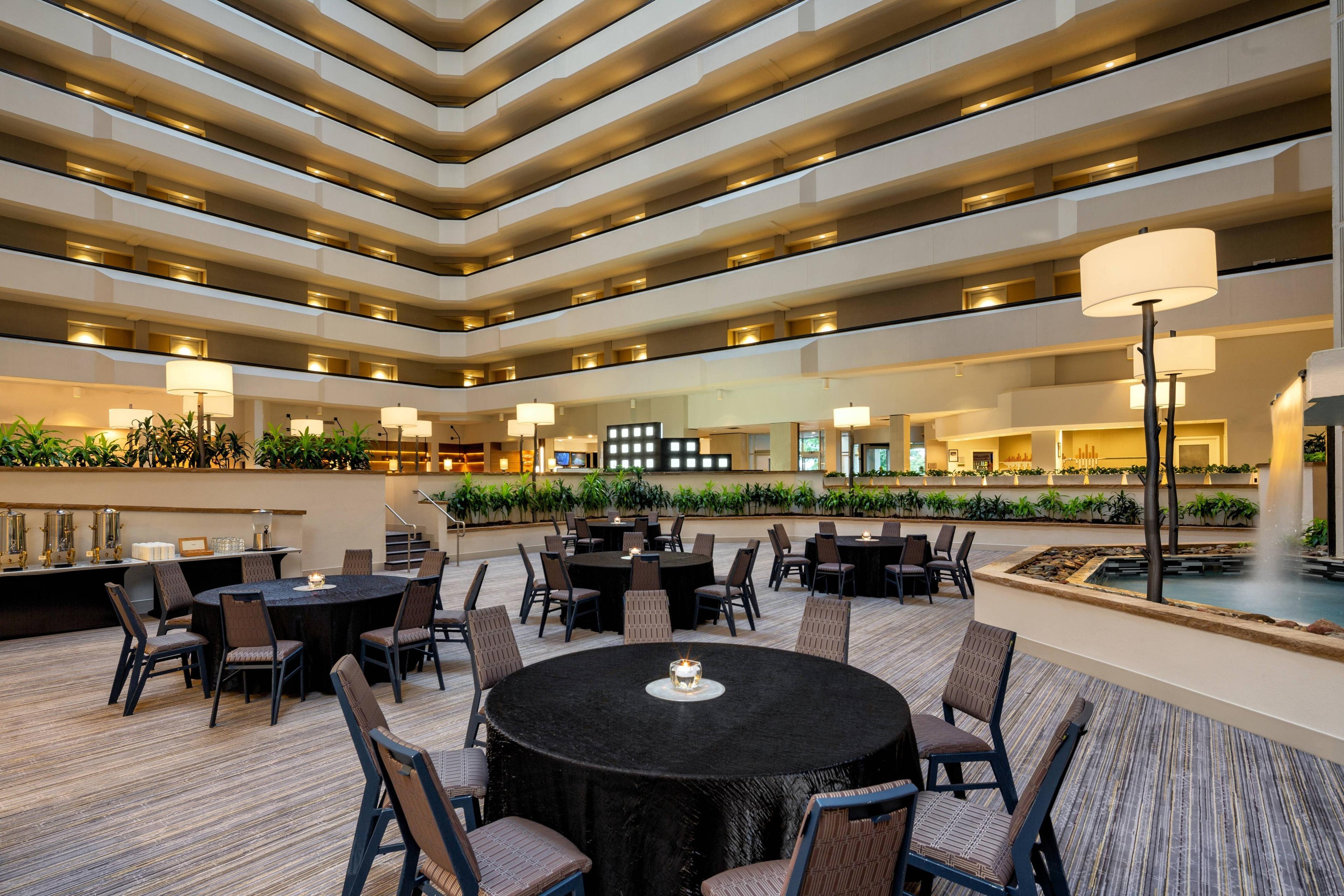 Sheraton West Des Moines Hotel image 2