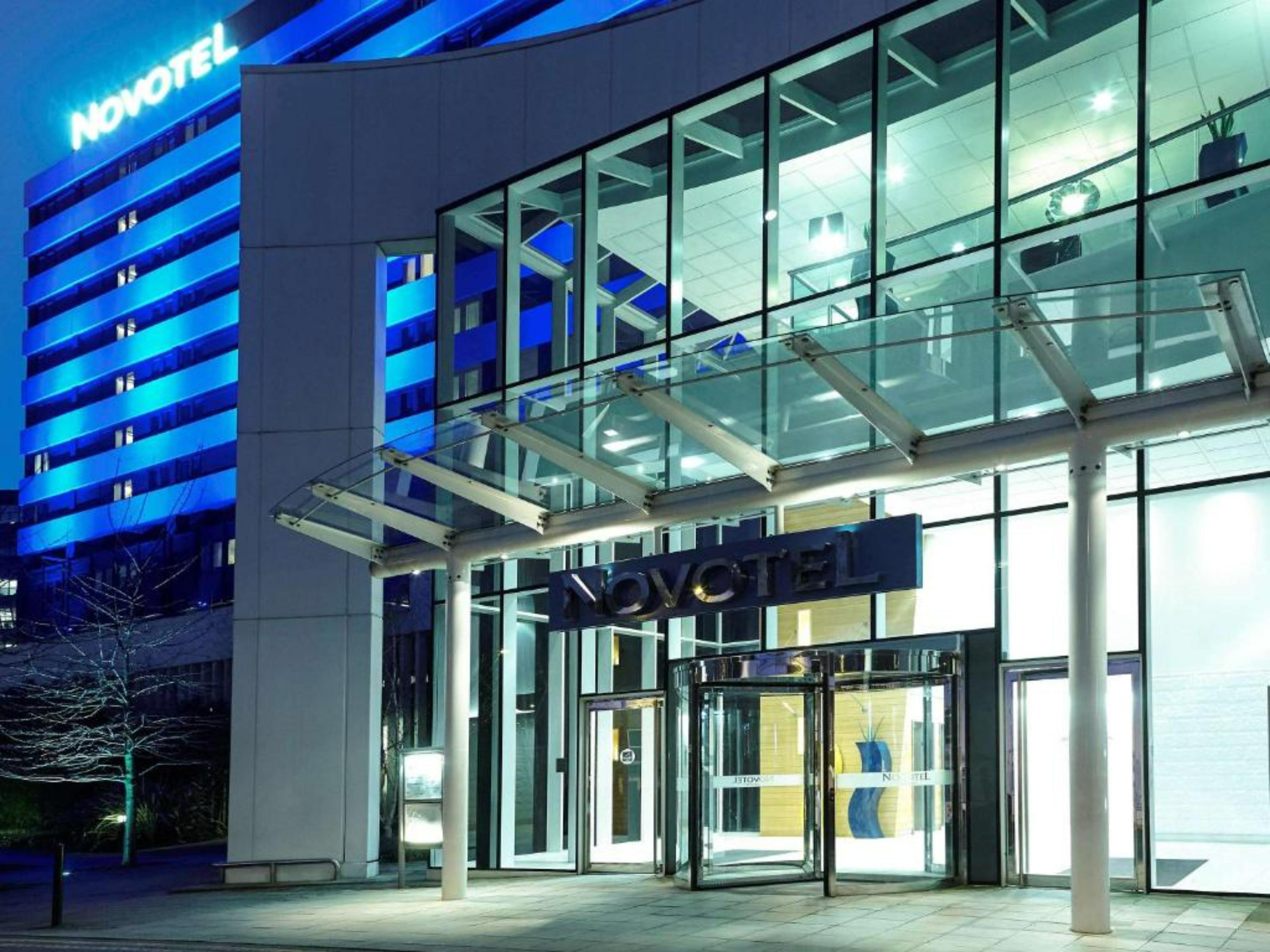 Novotel London West image 3
