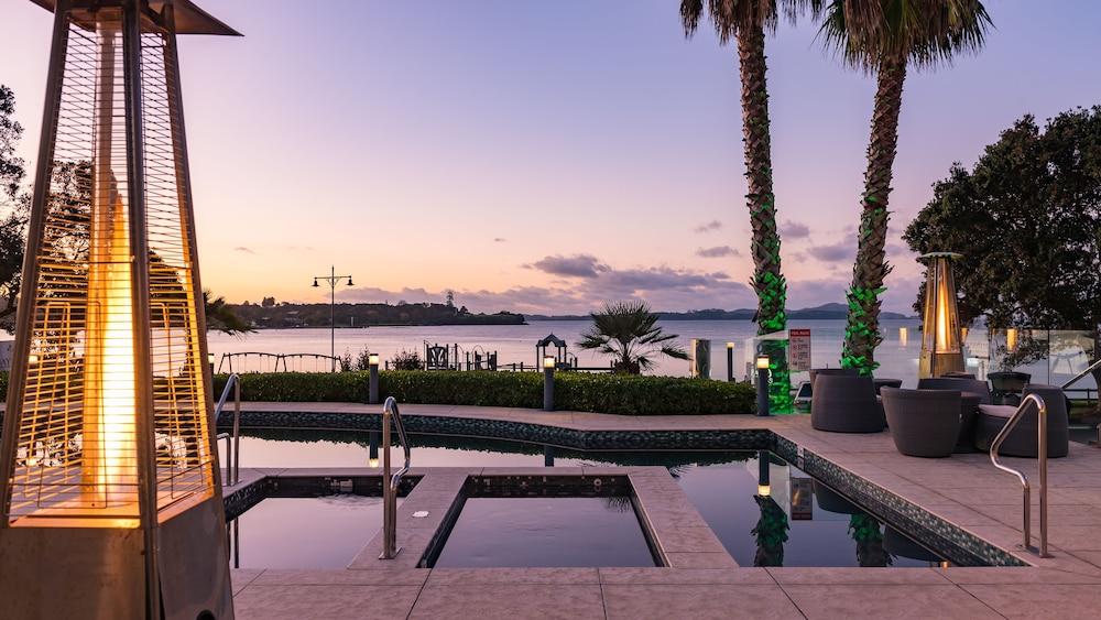 Paihia Beach Resort & Spa Hotel image 2