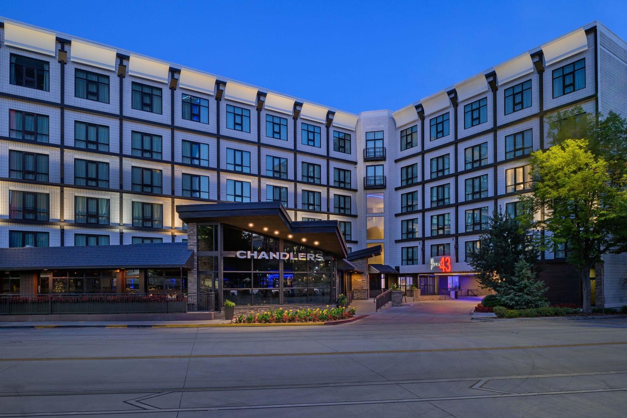 Hotel 43 image 3