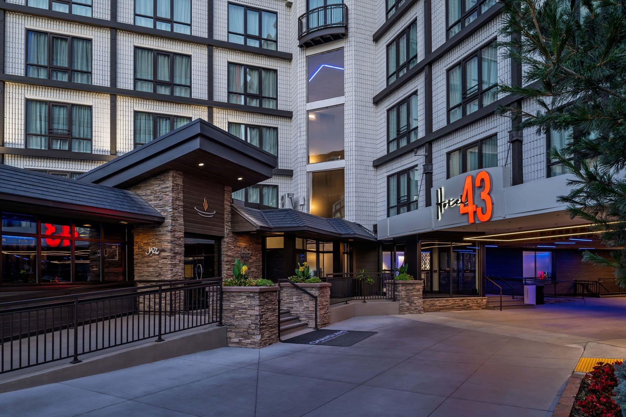 Hotel 43 image 2