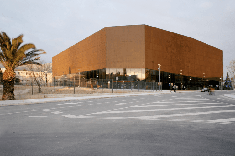 Spaladium Arena Split image 2