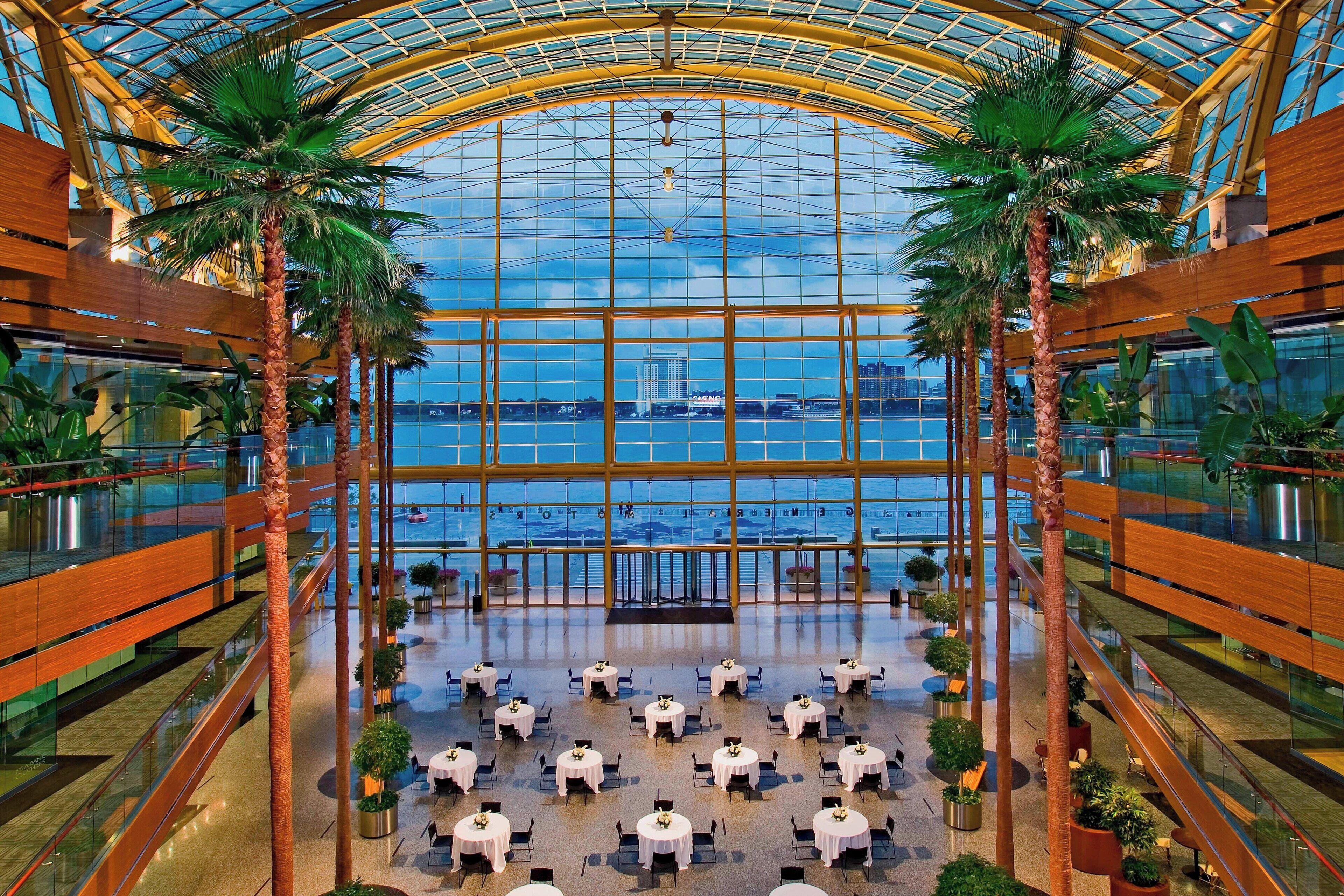 Detroit Marriott at the Renaissance Center image 2