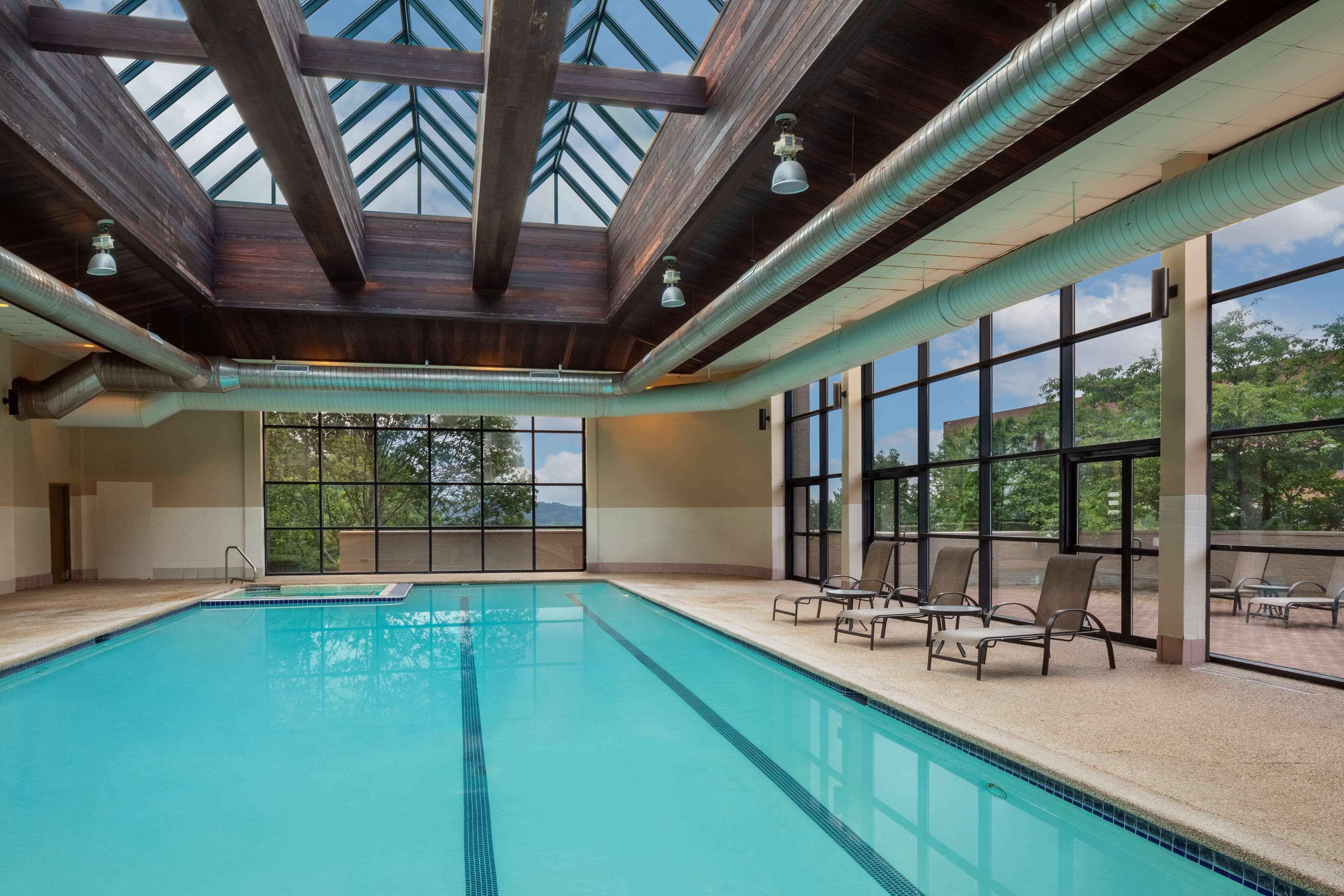 DoubleTree by Hilton Boston North Shore image 6