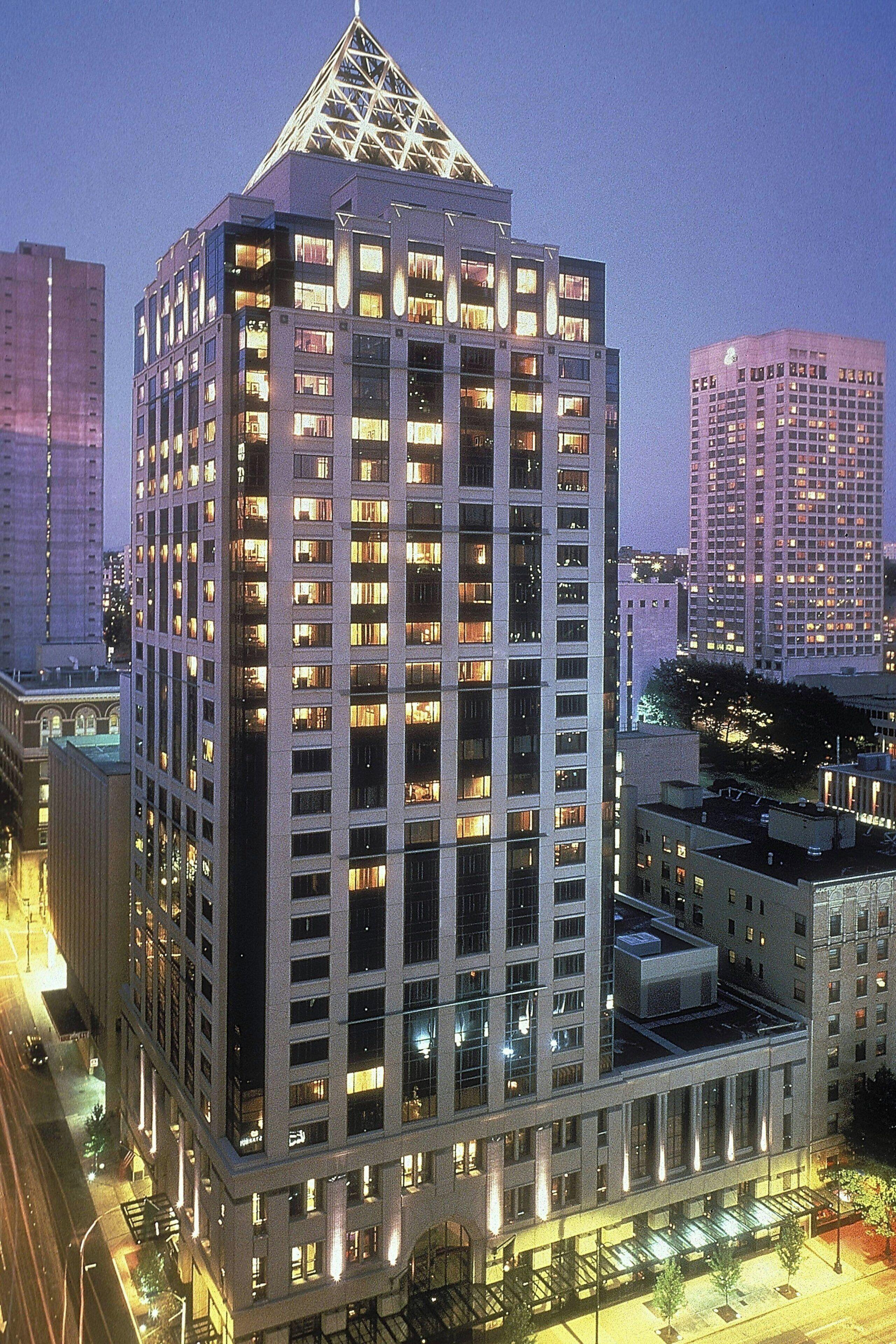 W Seattle image 2
