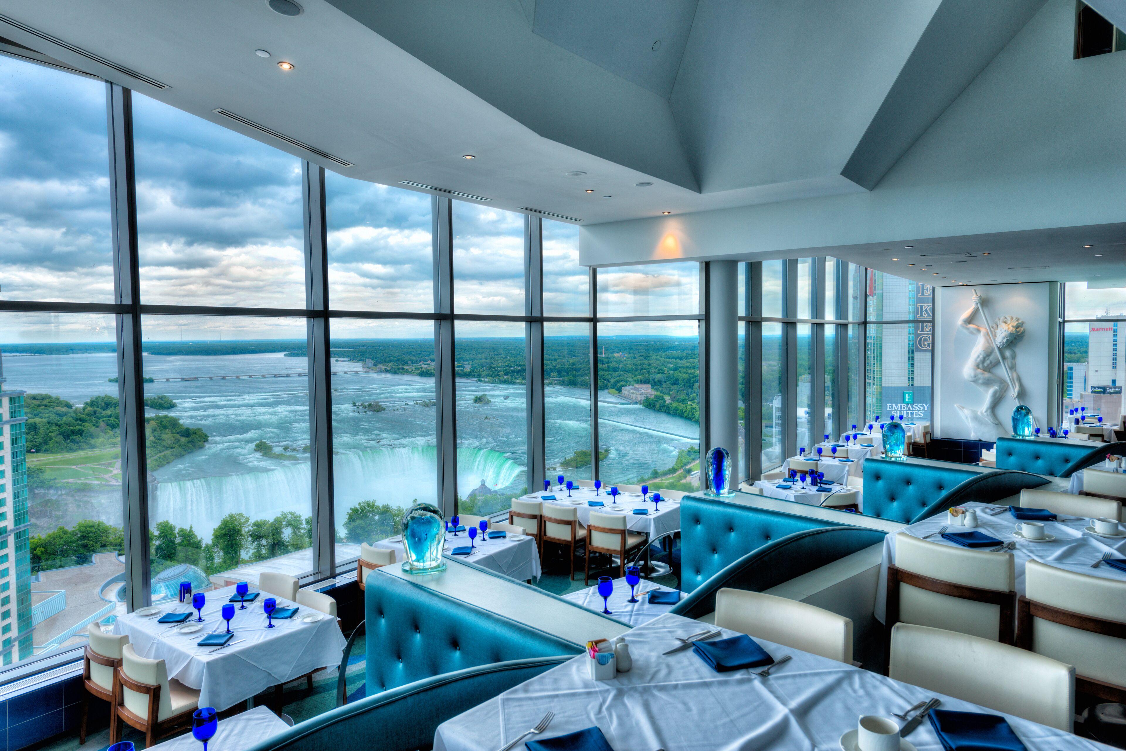 Hilton Niagara Falls/Fallsview Hotel & Suites image 2