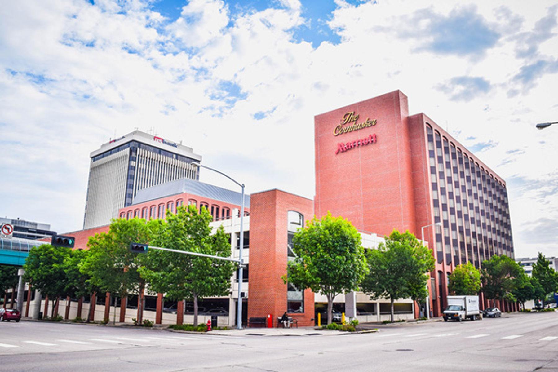 The Lincoln Marriott Cornhusker Hotel image 3