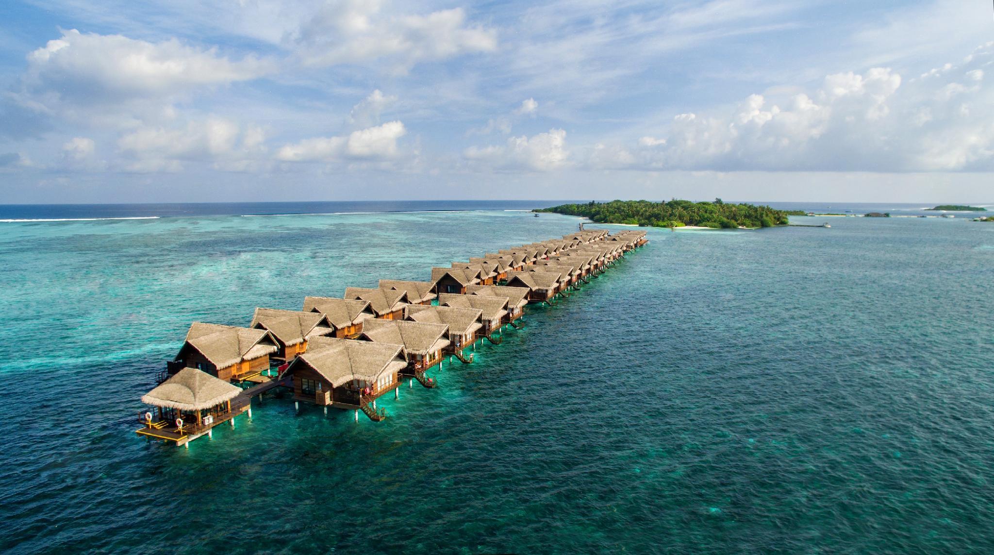 Adaaran Select Hudhuranfushi image 5