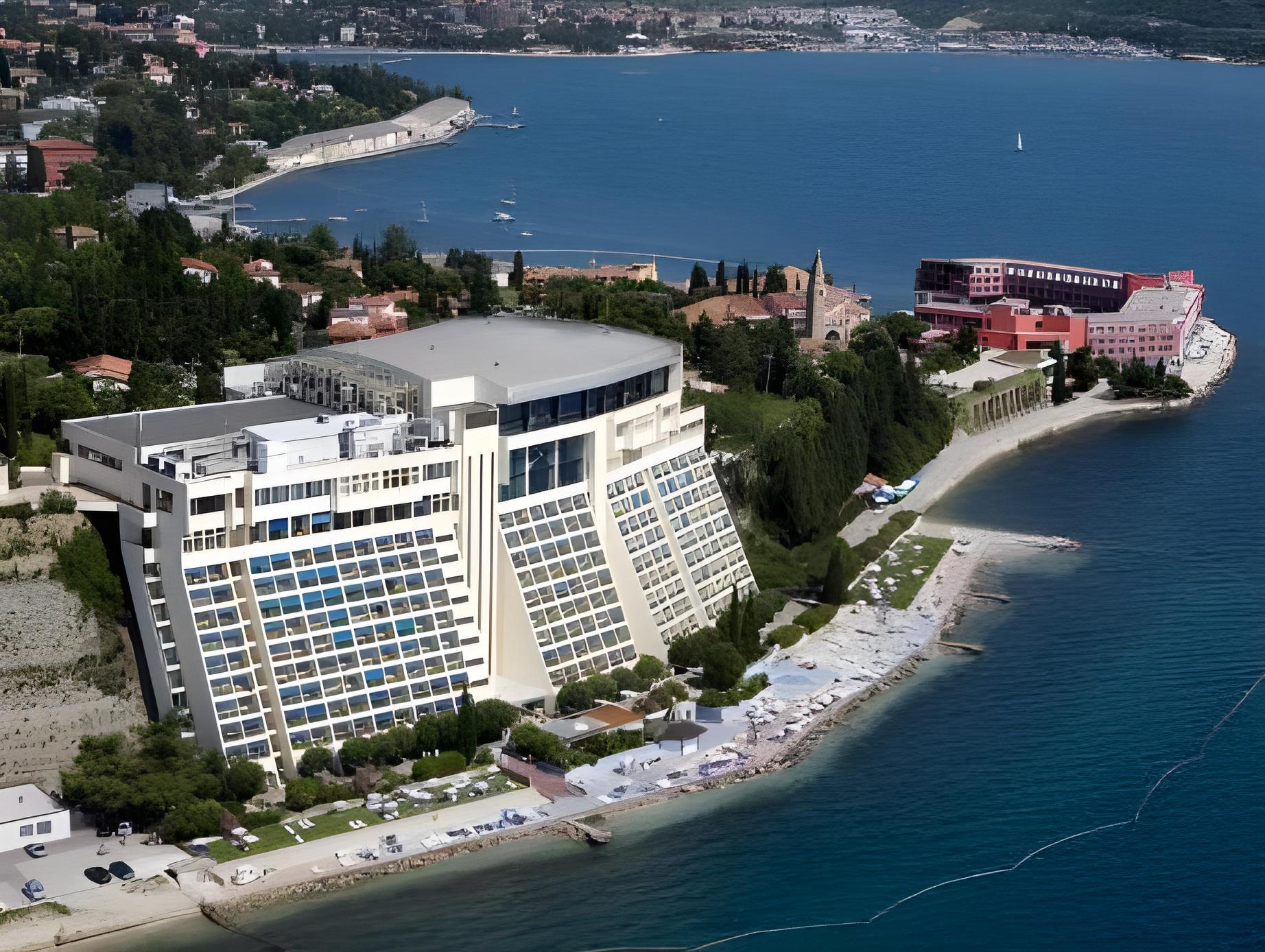 Grand Hotel Bernardin image 5