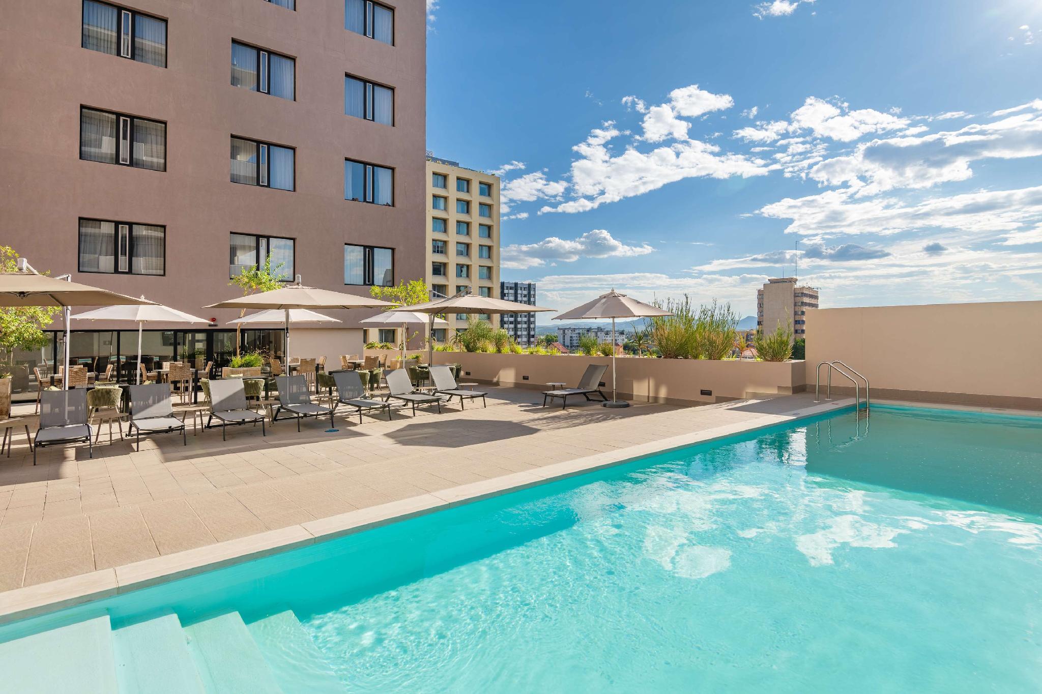 Hilton Windhoek image 5