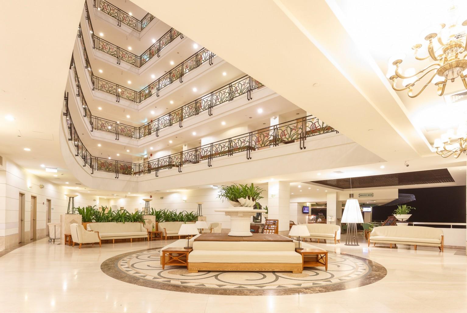 Palasia Hotel Palau image 2