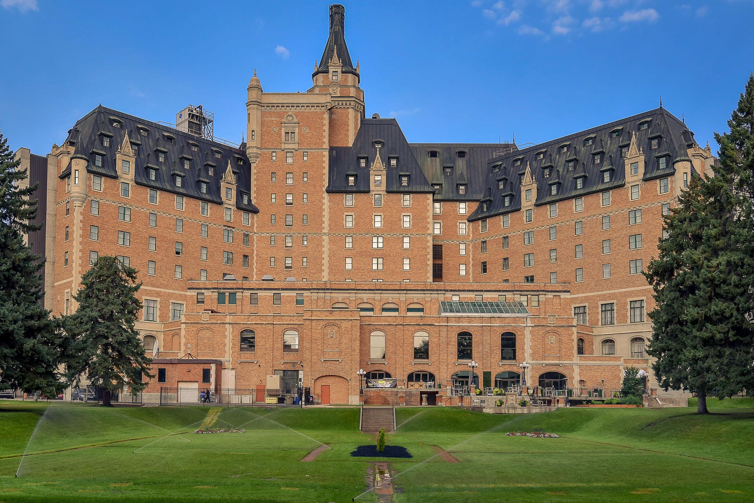 Delta Hotels by Marriott Bessborough image 2