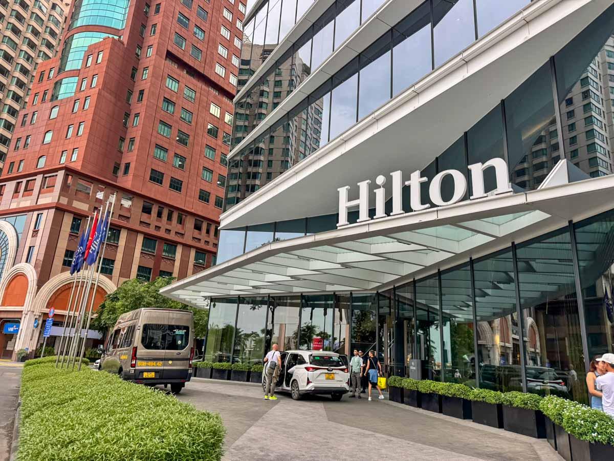 Hilton Saigon image 6