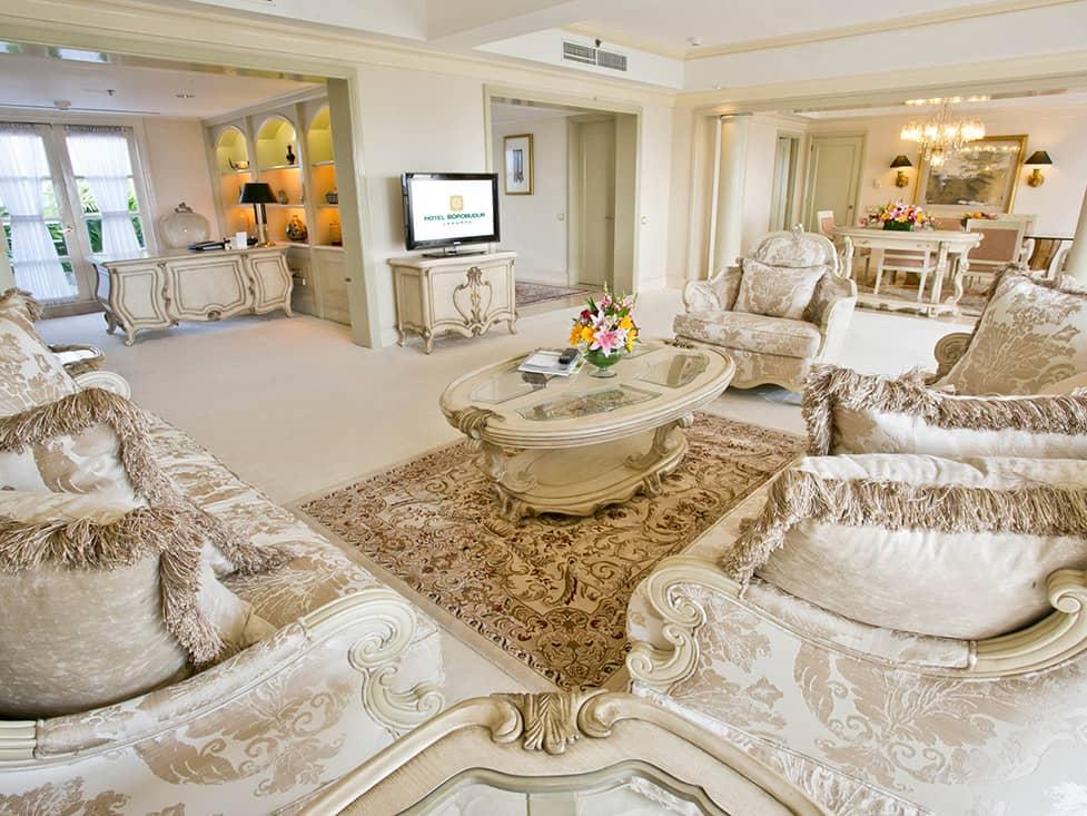 Presidential Suite - Living Room