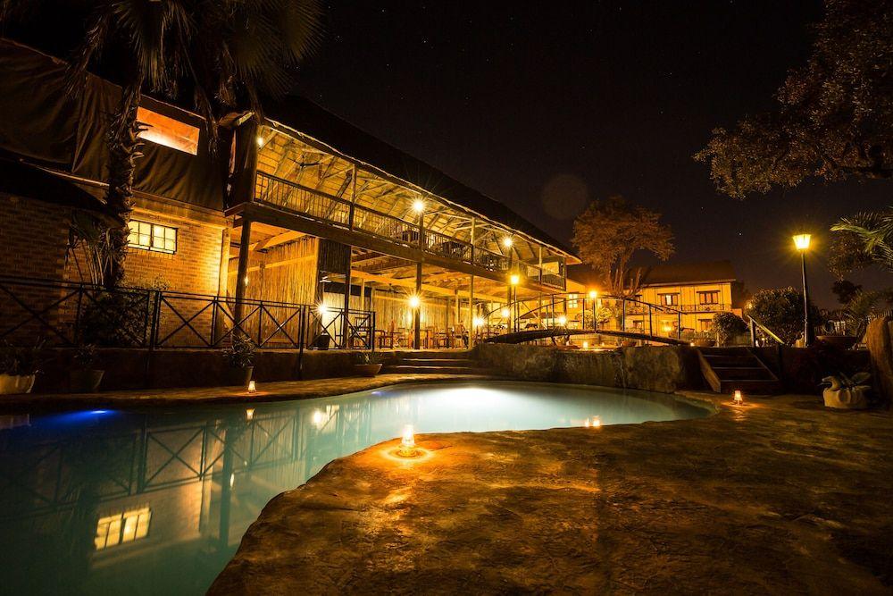 Maun Lodge Convention Centre image 4
