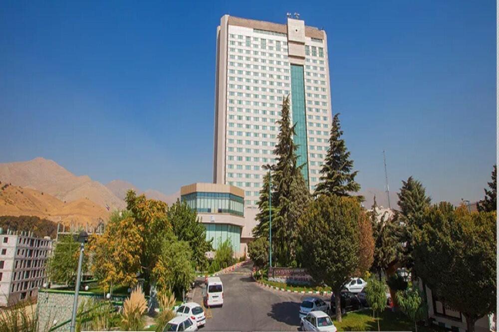 Parsian Azadi Hotel image 4