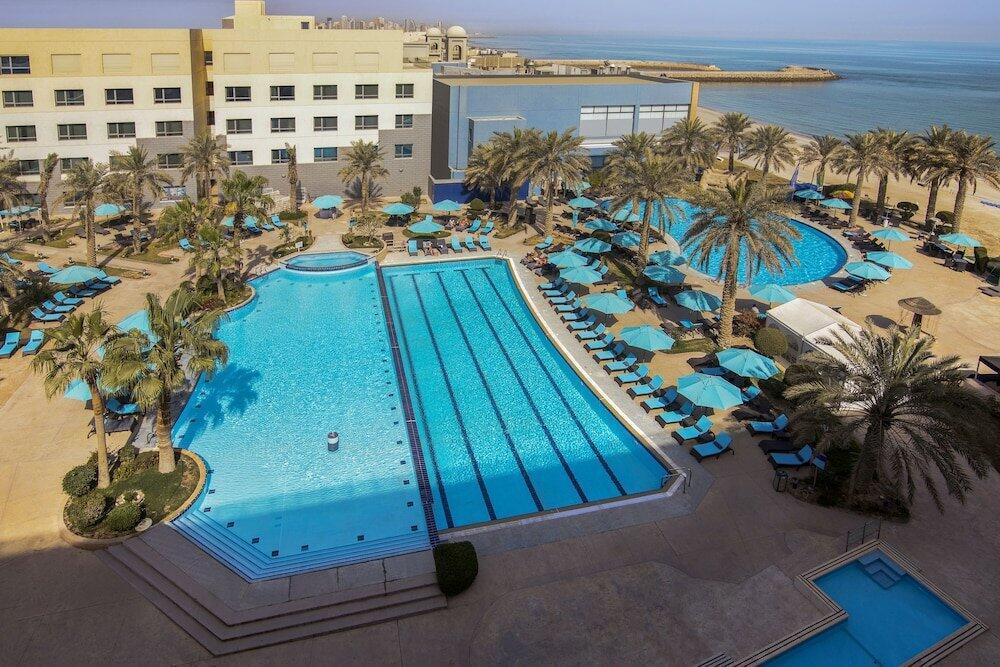 The Palms Beach Hotel & Spa image 6